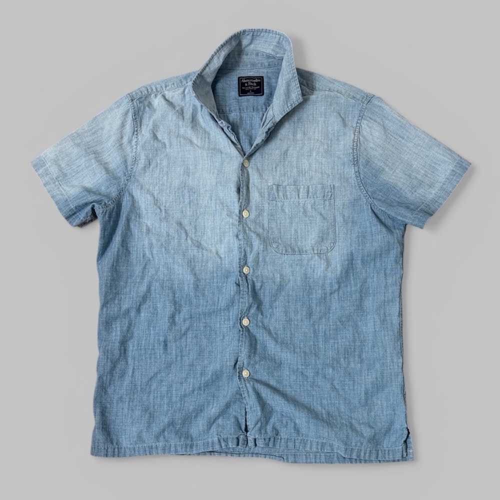 Abercrombie & Fitch Short-Sleeve Chambray Button-Down